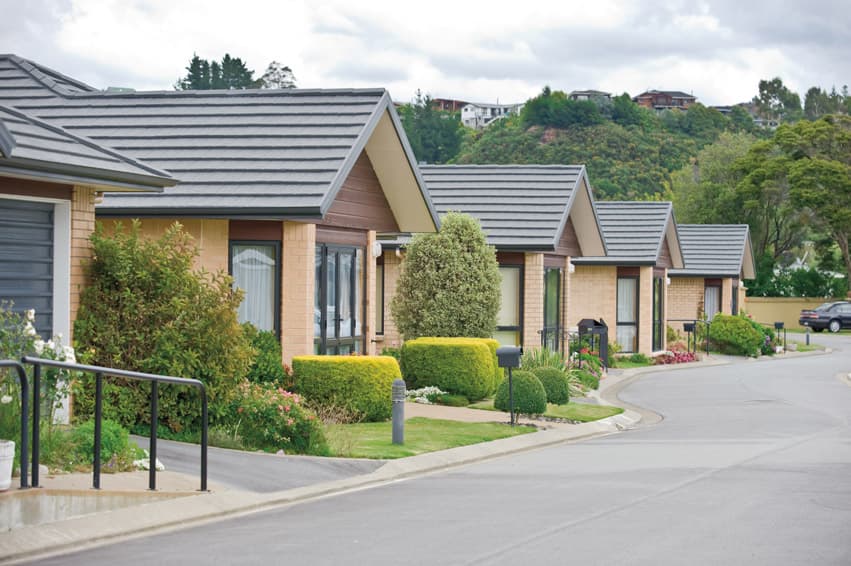 Hutt Gables driveway and exterior
