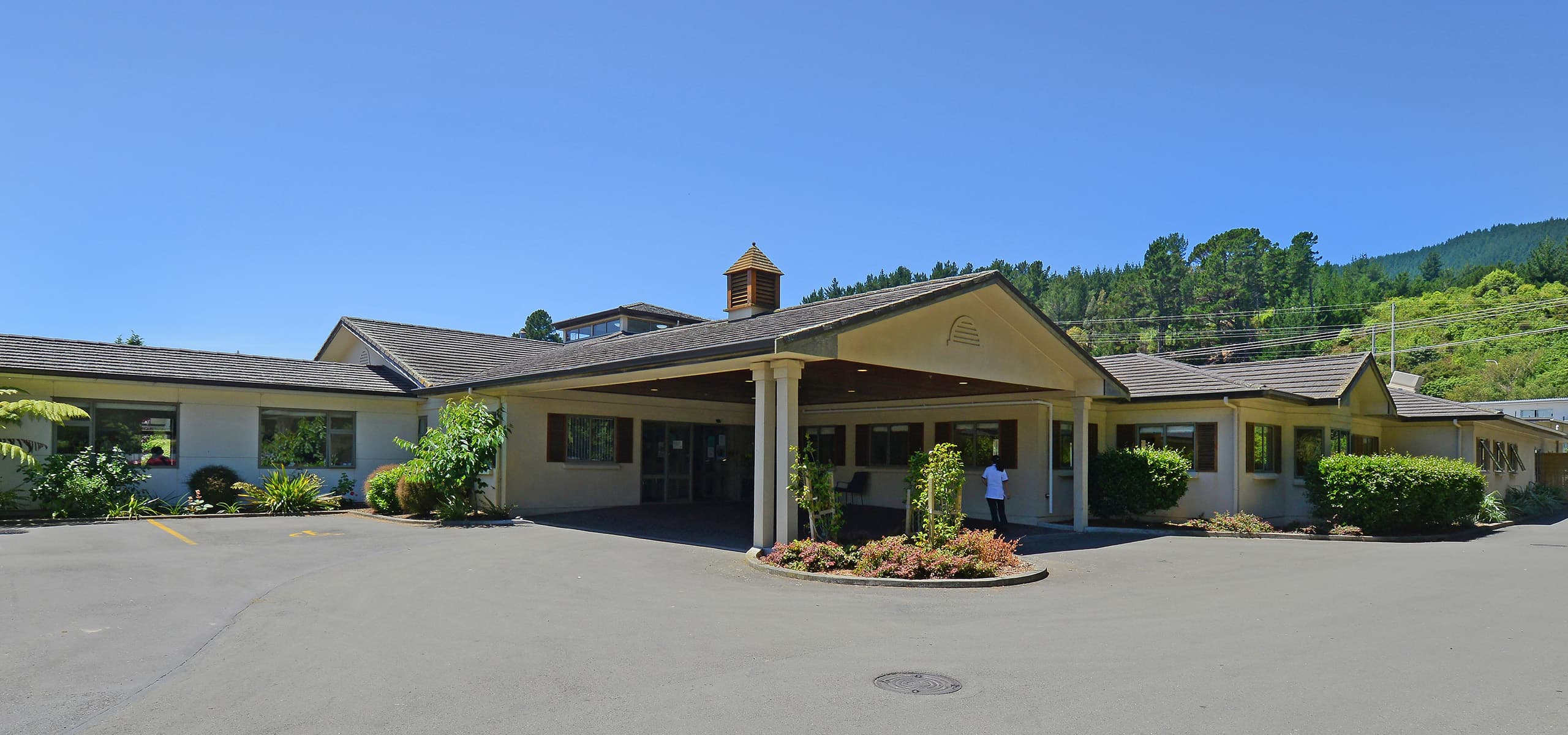 Eldon Lodge front entrance